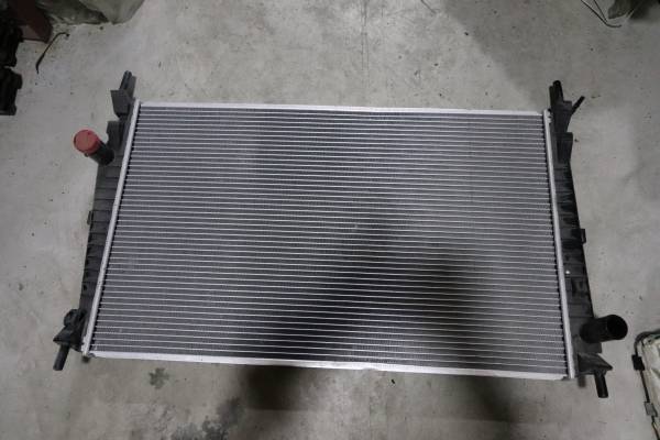 FORD CUSTOM 310 L 125 PS ÇIKMA PARÇA TRANSİT 200 PS SIFIR RADYATÖRÜ